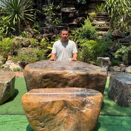 ผู้ใหญ่แชมป์หินจัดสวนกาญจนบุรี logo