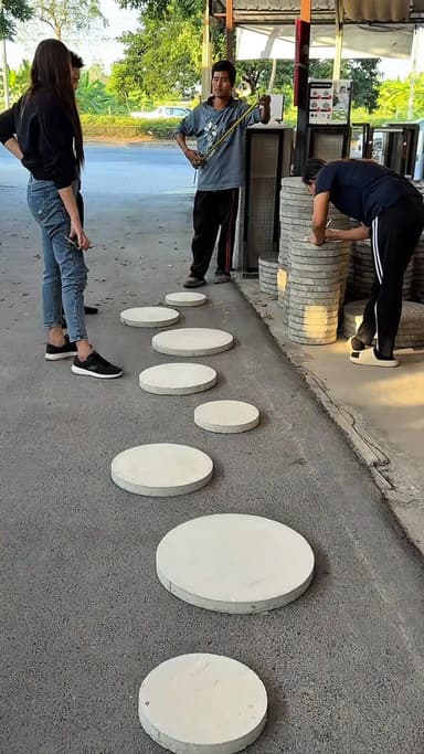 แผ่นทางเดินจัดสวน